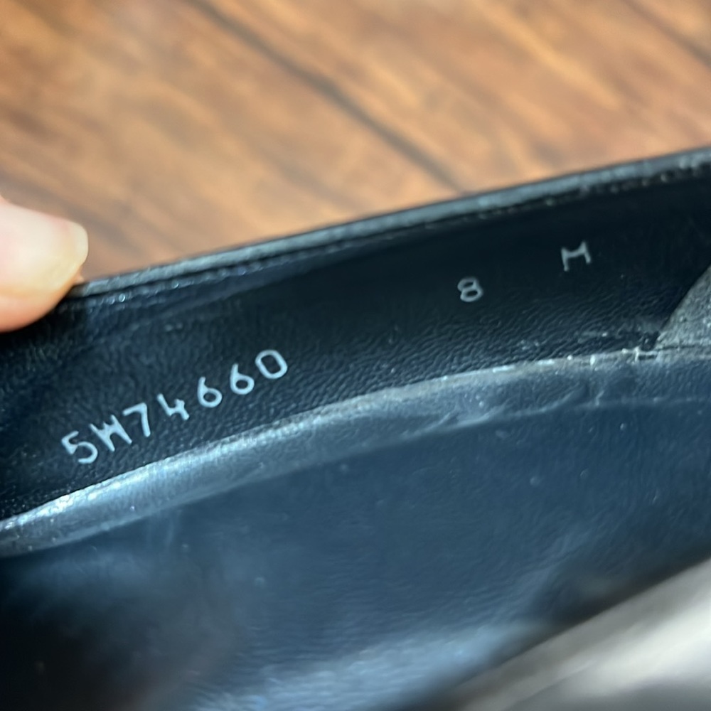 Stuart Weitzman Pointed Toe Vintage Heels - Picture 7 of 8